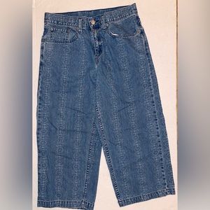 Levi’s size 8 women’s capri length pants